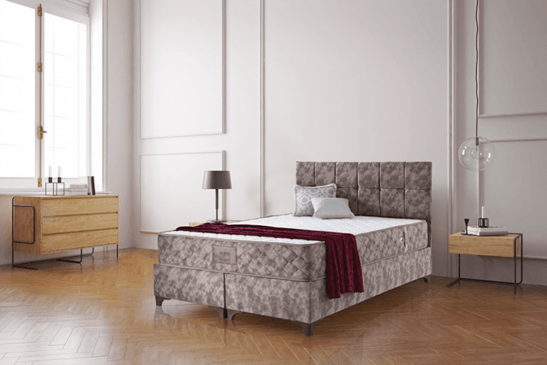 alp sengetøj marmor sæt med bundmadras og sengegavl