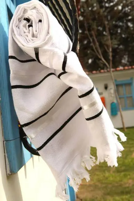 բերբերլեր 100% թուրքական բամբակյա սրբիչ 70 × 160 սմ 380գր փեշթեմալս սպիտակ սև քերթված
